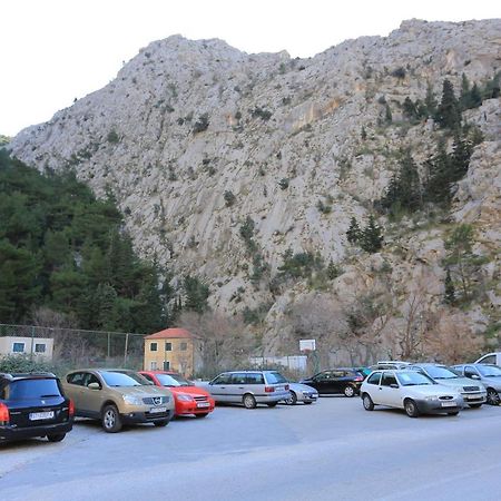 Apartments With A Parking Space Omis - 4327 Omiš Exterior foto