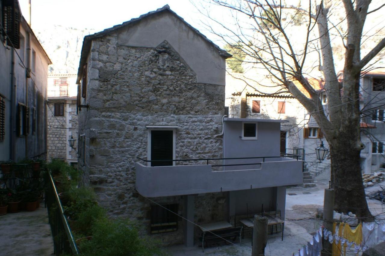 Apartments With A Parking Space Omis - 4327 Omiš Exterior foto